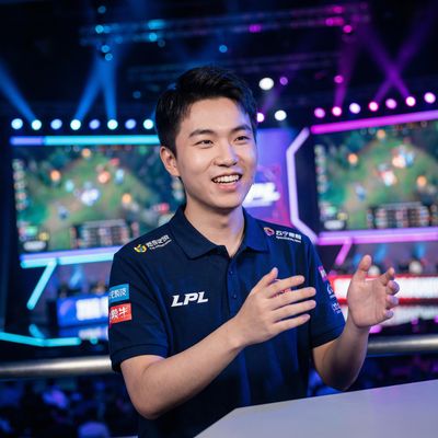 母狗官网电竞解说张毅